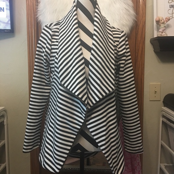 NWOT striped jacket - Picture 2 of 6